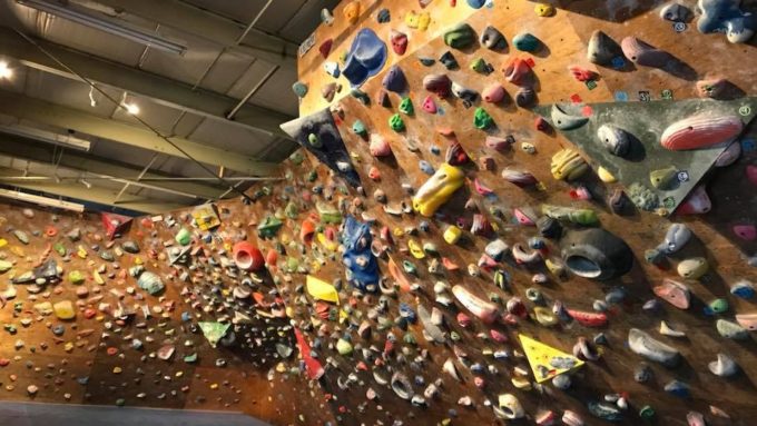 群馬県のクライミング施設「クライミングジム WHITE ROCK（ホワイトロック）」